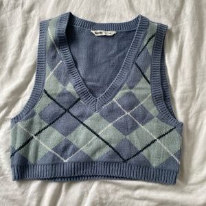Sweater vest